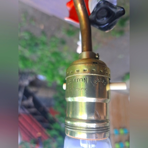 Vintage Leviton French Colonial Porcelain Lamp - Picture 3 of 5